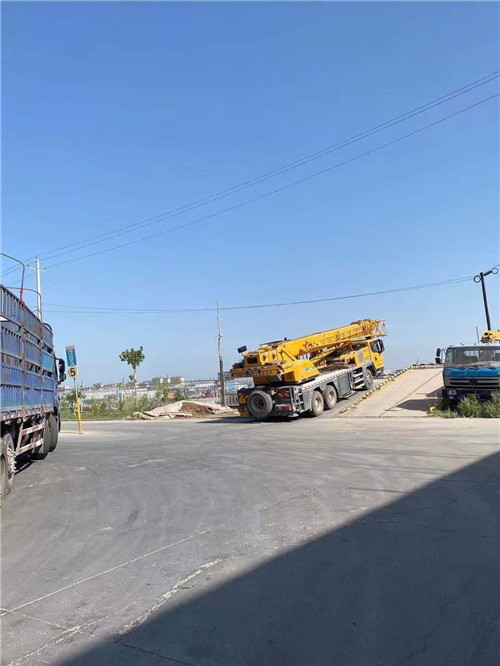 东光县25吨吊车的租赁价格大概是多少？