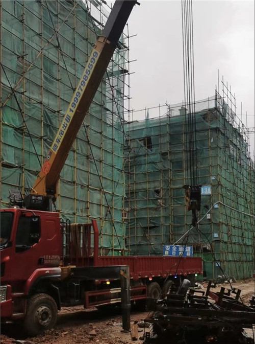 东光县“慢工细活”—— 吊车的 “微动控制” 技术